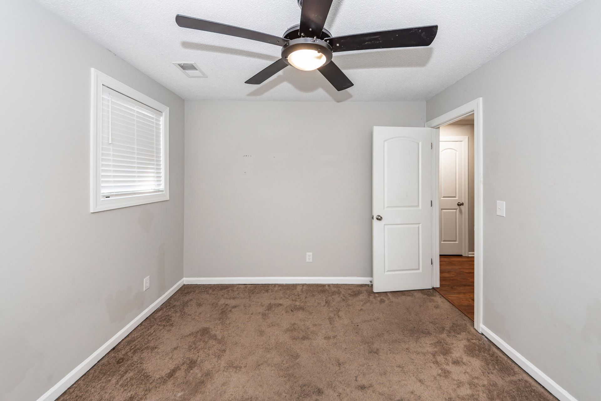 237 Amy Drive Photo 23