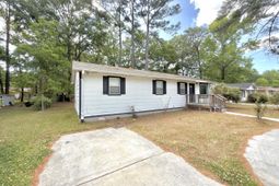 237 Amy Drive photo 4