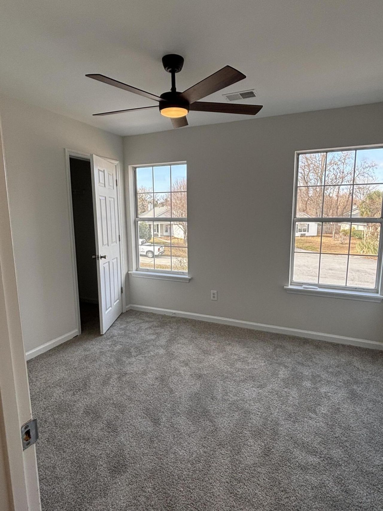 236 Hoylake Court Photo 11