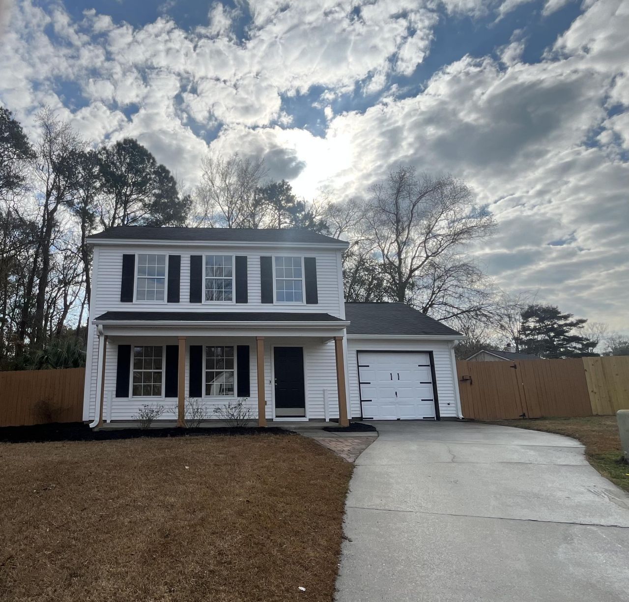 236 Hoylake Court Photo 2