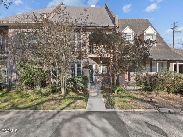 557 Esplanade Drive, Lafayette, LA 70508