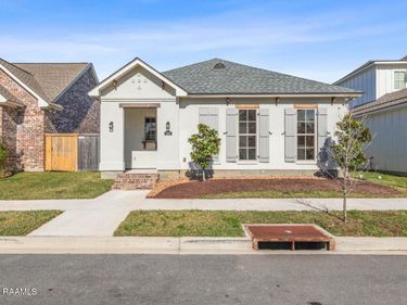 109 Oak Village Drive, Scott, LA 70583