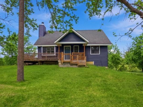 8908 Wondermere Road, Wonder Lake, IL 60097