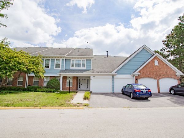 1401 Plum Court, Unit D, Mount Prospect, IL 60056