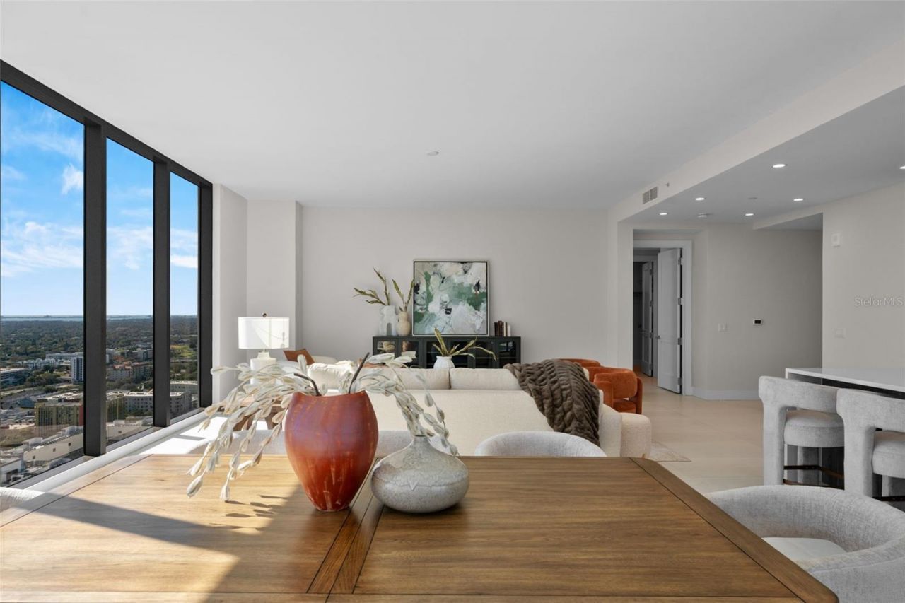 275 1st Avenue S, Unit 3205, Saint Petersburg, FL 33701 Photo