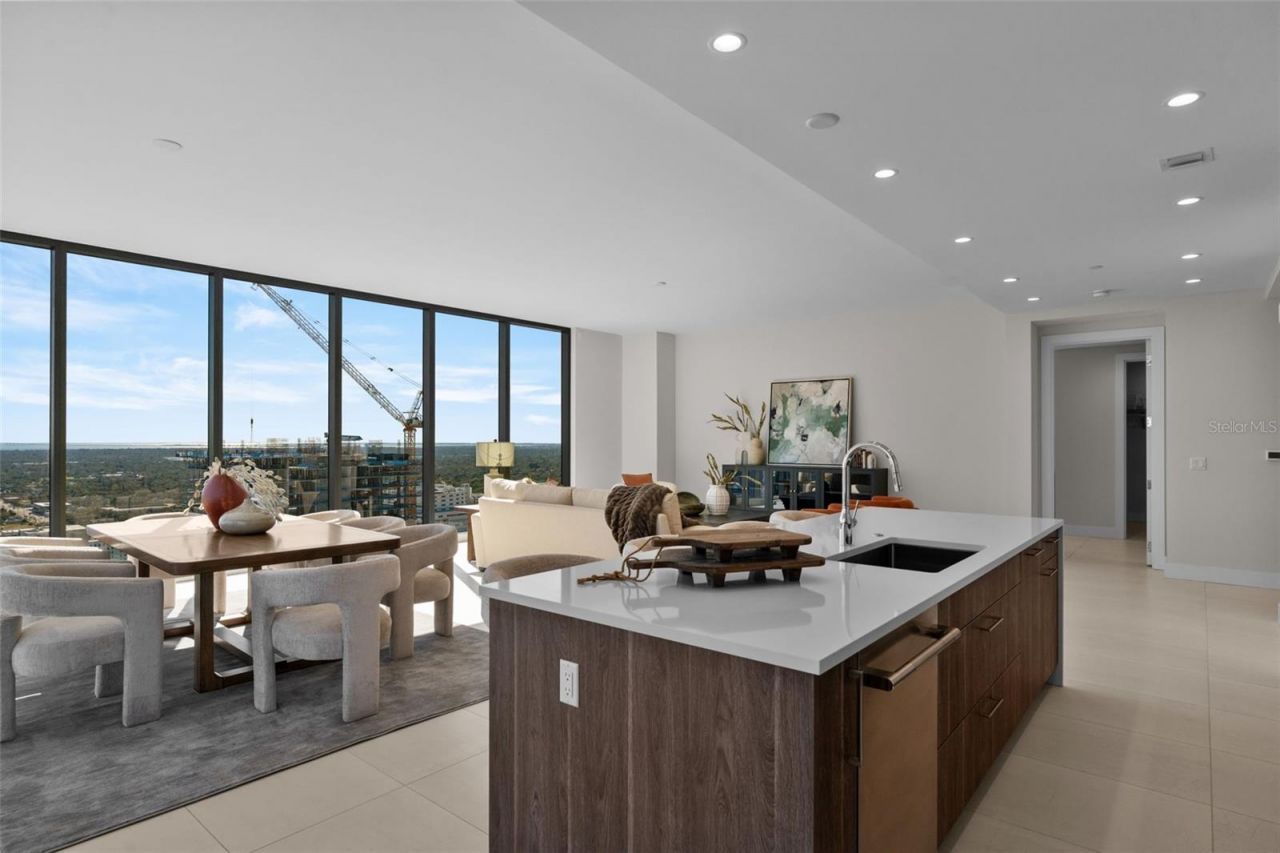 275 1st Avenue S, Unit 3205, Saint Petersburg, FL 33701 Photo