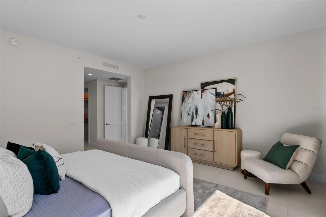 275 1st Avenue S, Unit 3205, Saint Petersburg, FL 33701 Photo