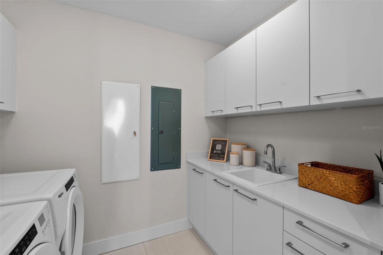 275 1st Avenue S, Unit 3205, Saint Petersburg, FL 33701 Photo