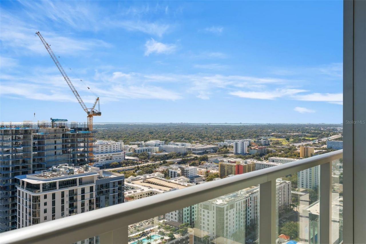 275 1st Avenue S, Unit 3205, Saint Petersburg, FL 33701 Photo