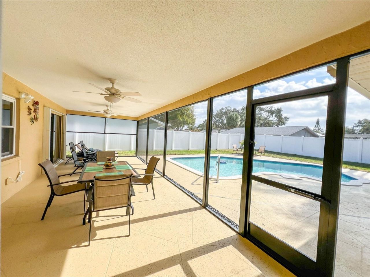 12156 98th Avenue, Seminole, FL 33772 Photo