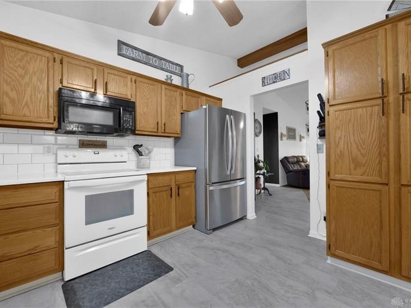 2120 State Route 187, London, OH 43140 Photo 9