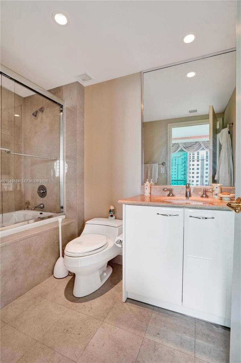 19955 NE 38th Ct , Unit 901, Aventura, FL 33180 Photo