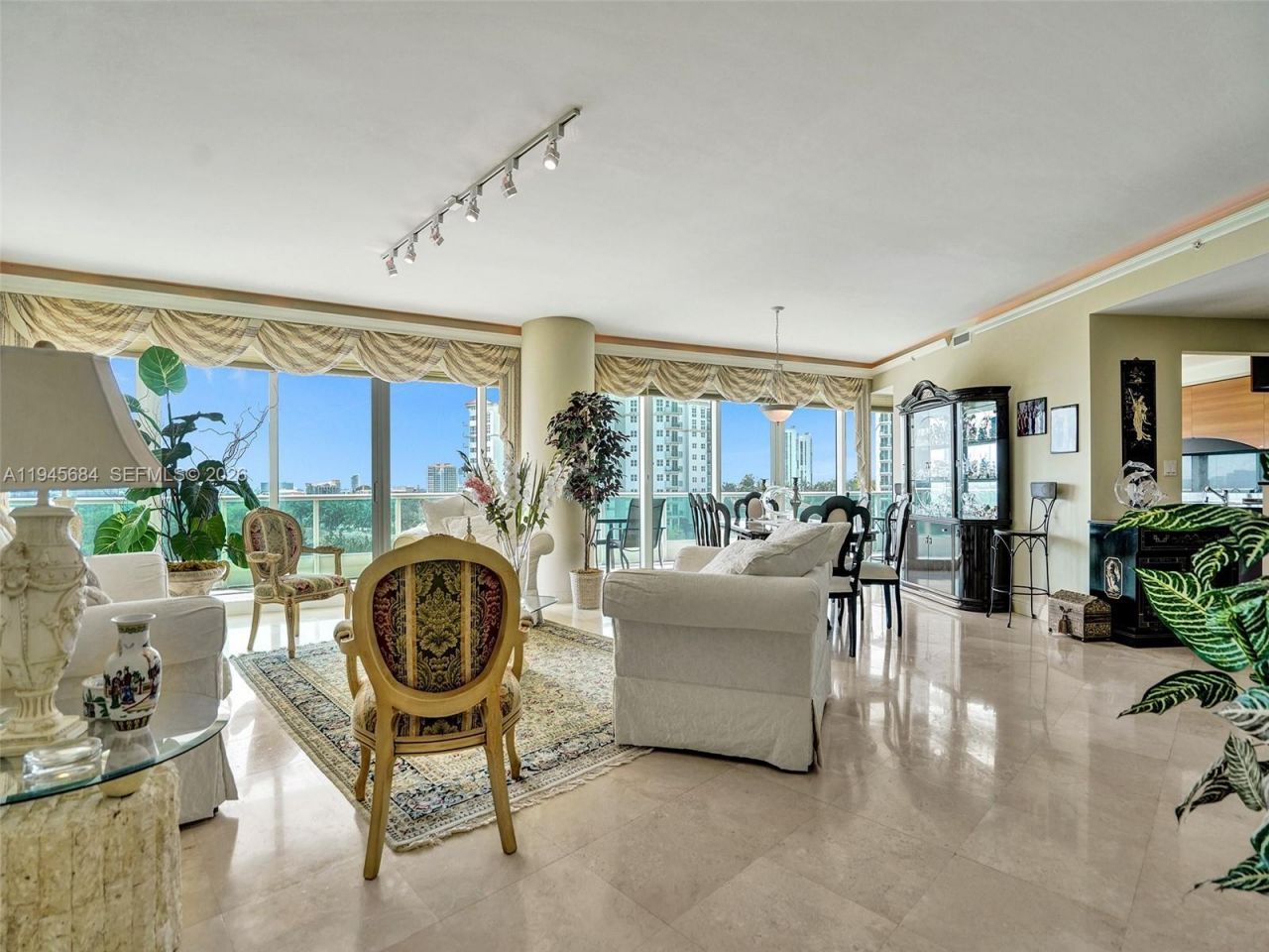 19955 NE 38th Ct , Unit 901, Aventura, FL 33180 Photo