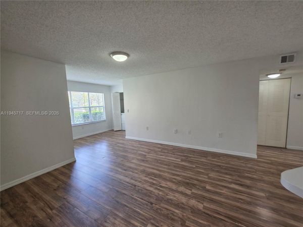 12730 Vista Isles Dr, Unit 815, Sunrise, FL 33325