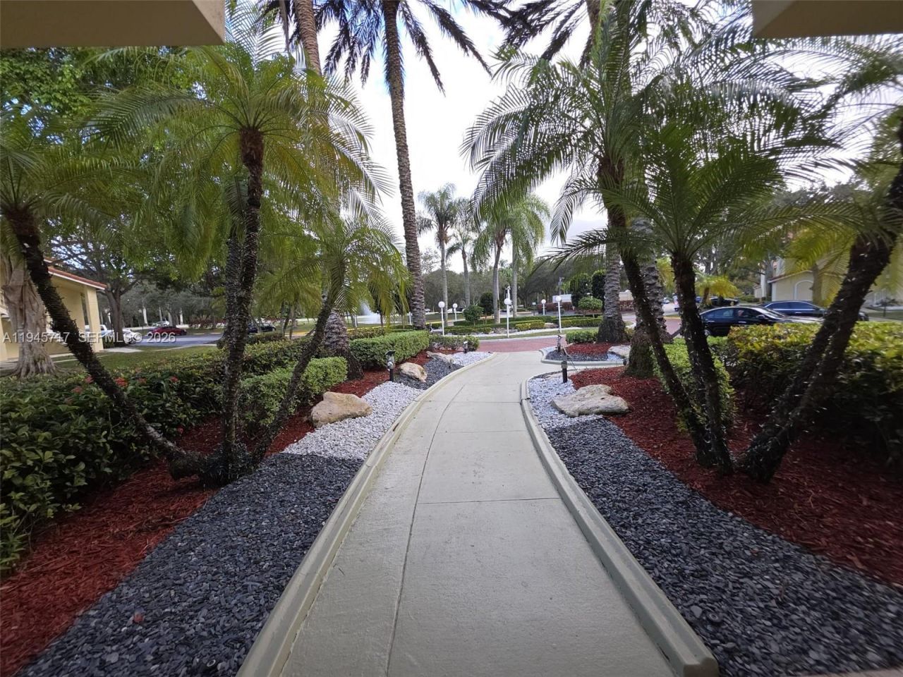 12730 Vista Isles Dr , Unit 815, Sunrise, FL 33325 Photo