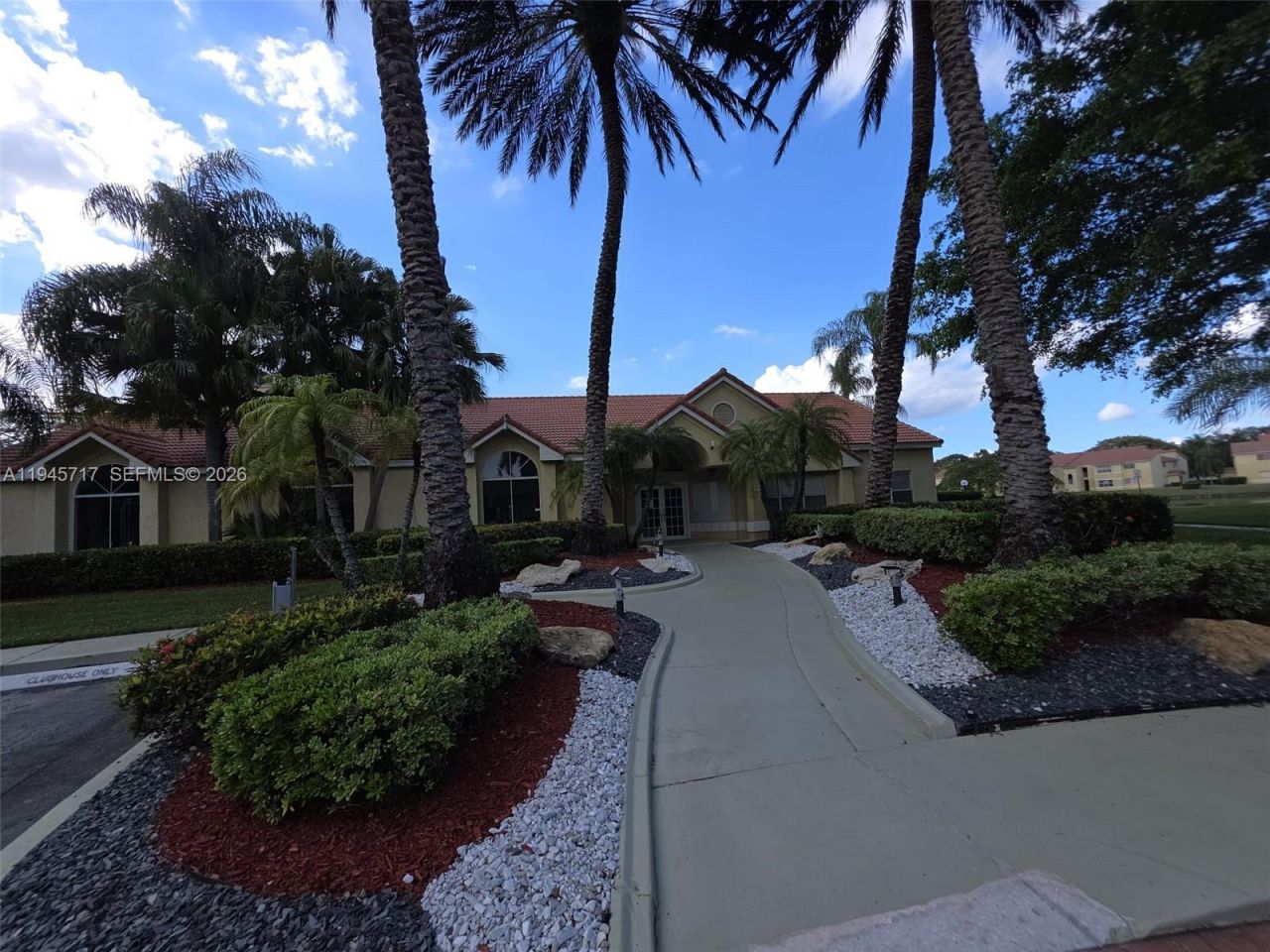 12730 Vista Isles Dr, Unit 815, Sunrise, FL 33325 Photo
