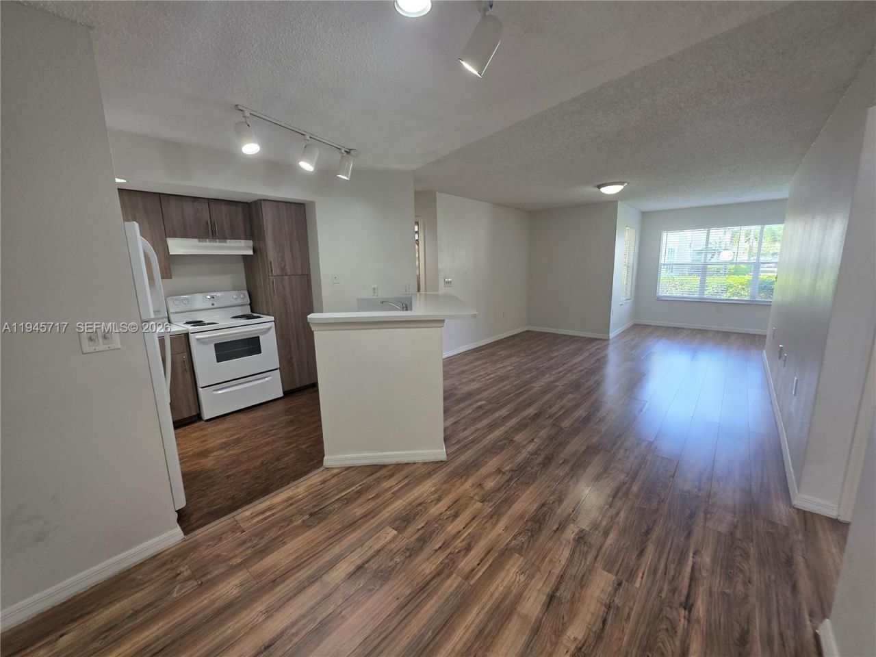 12730 Vista Isles Dr, Unit 815, Sunrise, FL 33325 Photo