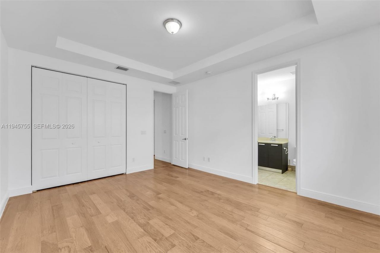 8453 NW 51st Ter, Unit 8453, Doral, FL 33166 Photo