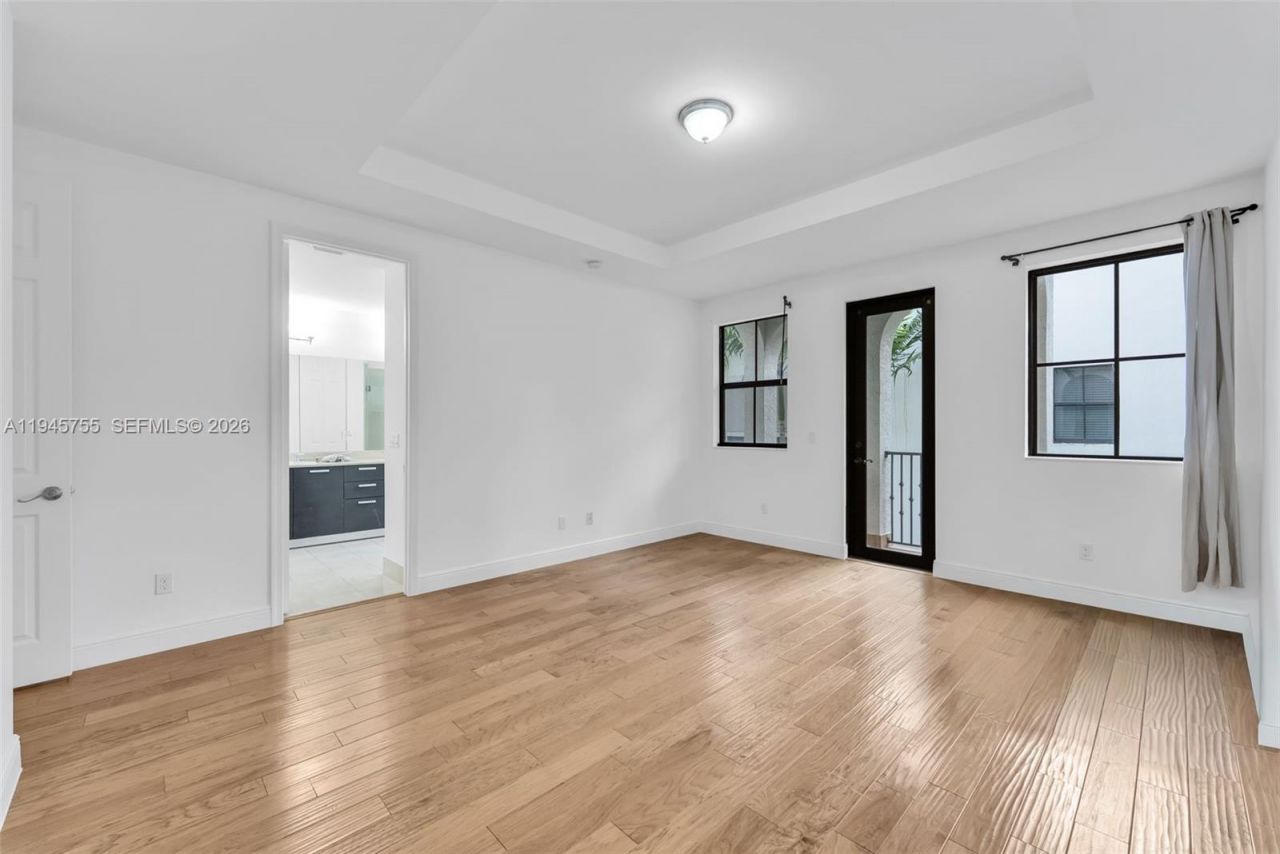 8453 NW 51st Ter, Unit 8453, Doral, FL 33166 Photo