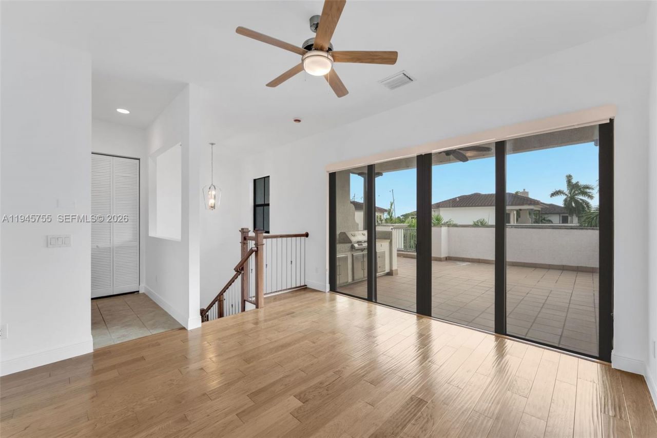 8453 NW 51st Ter, Unit 8453, Doral, FL 33166 Photo