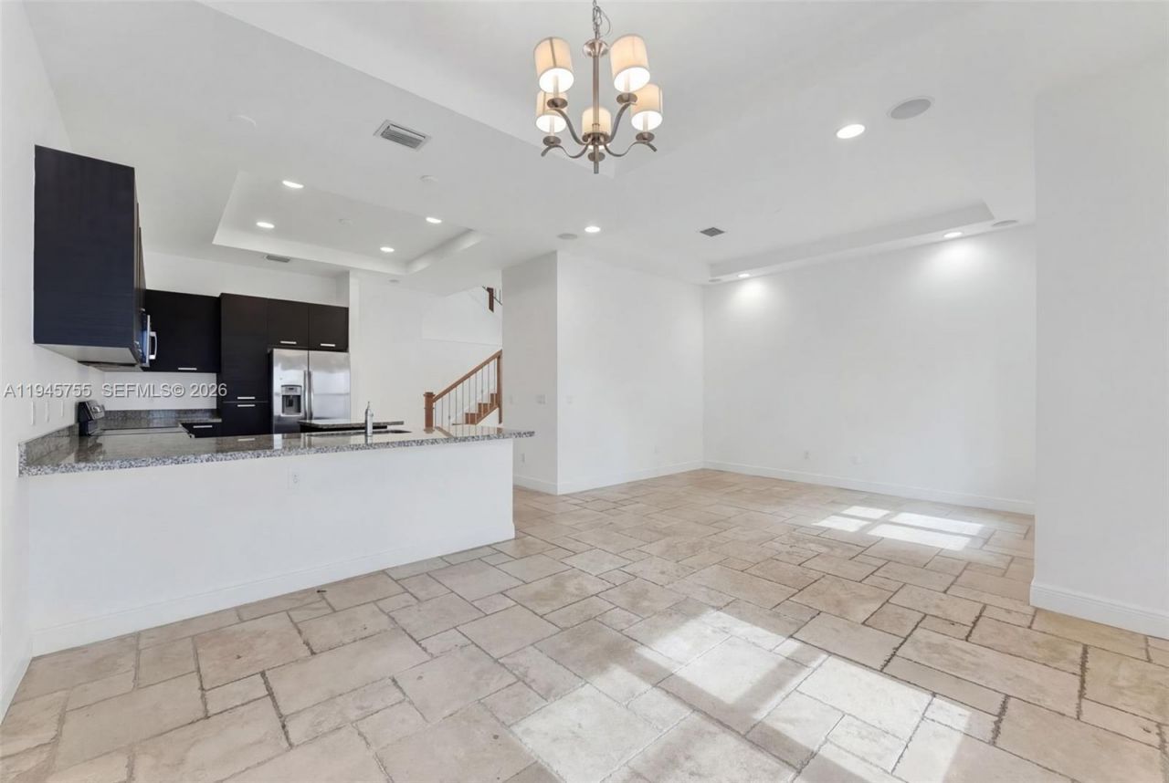 8453 NW 51st Ter, Unit 8453, Doral, FL 33166 Photo