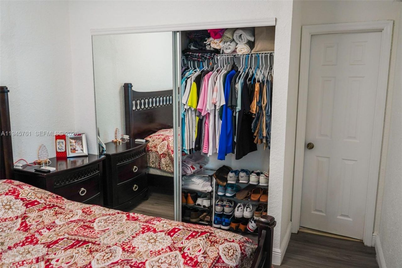 1190 W 33rd St, Hialeah, FL 33012 Photo