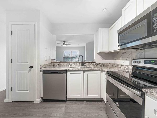 2200 E Trinity Mills Road, Unit 510, Carrollton, TX 75006