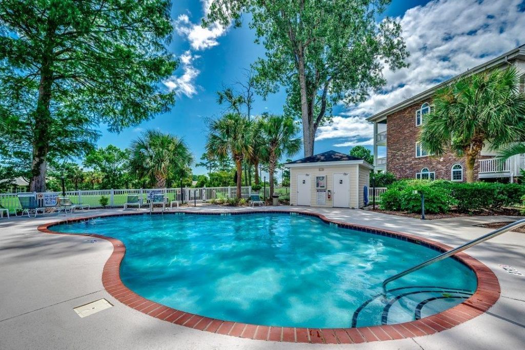 674 Riverwalk Dr. Photo 22