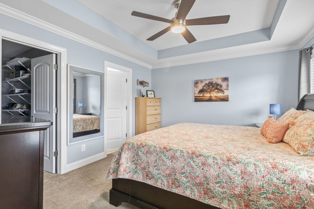 254 Macarthur Dr. Photo 10