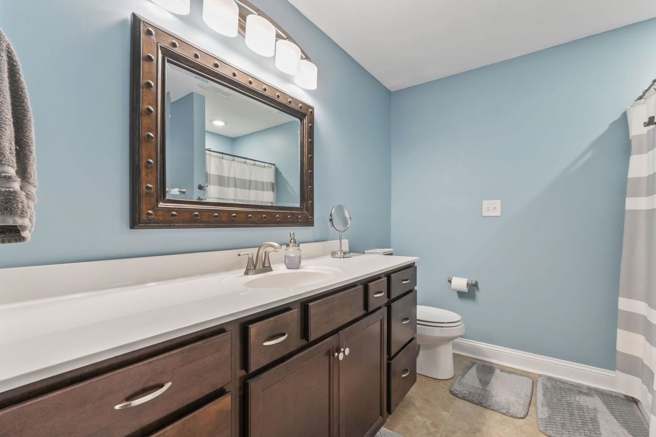 254 Macarthur Dr. Photo 12