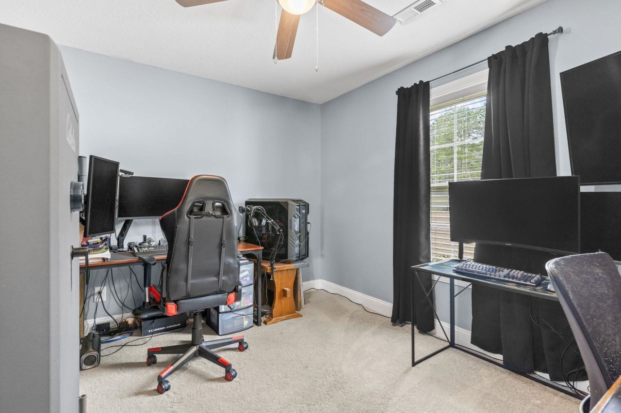 254 Macarthur Dr. Photo 16