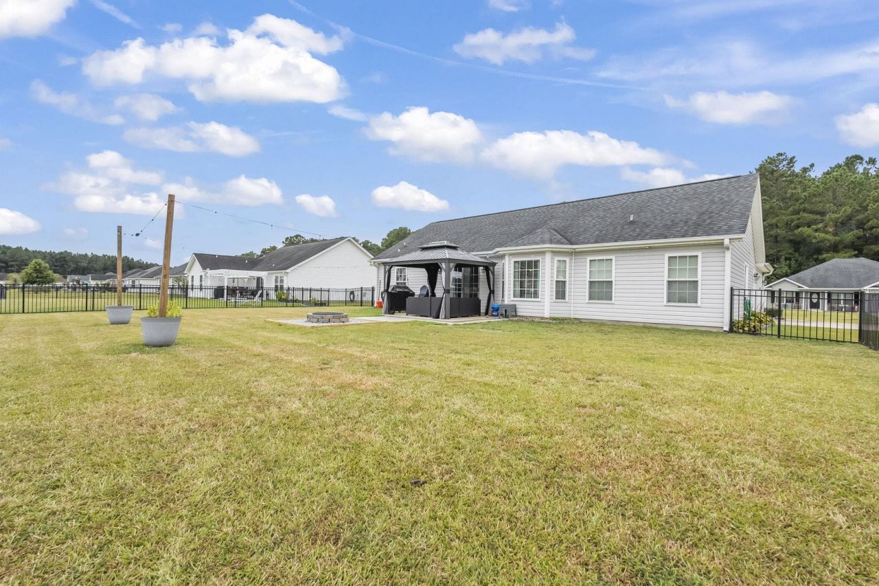 254 Macarthur Dr. Photo 20