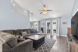 254 Macarthur Dr. photo 4