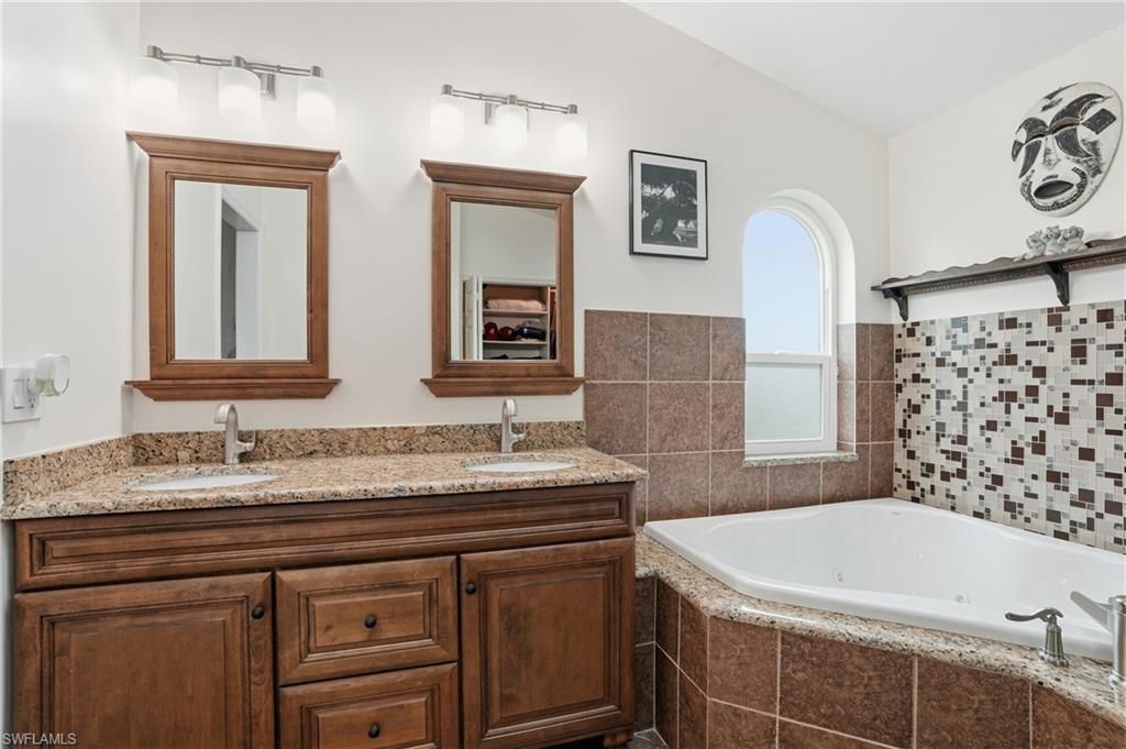 5311 Del Monte Ct, Cape Coral, FL 33904 Photo