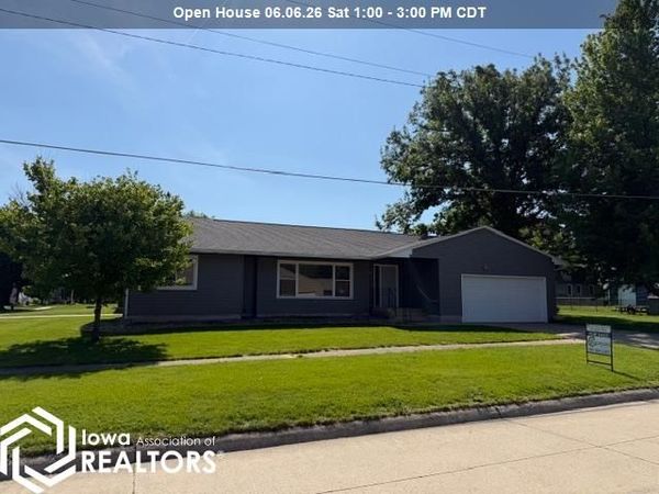 625 Blackstone Drive, Garner, IA 50438