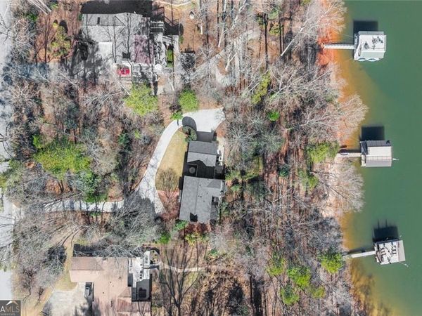 1330 Lakeshore Circle, Gainesville, GA 30501