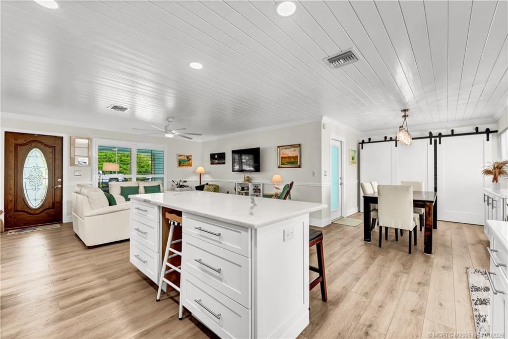 649 SE Calmoso Drive, Port Saint Lucie, FL 34983 Photo