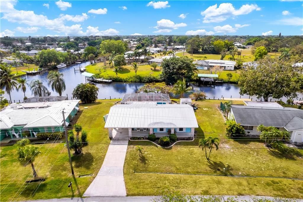 649 SE Calmoso Drive, Port Saint Lucie, FL 34983 Photo