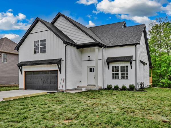 246 Wayne Hall Rd, Clarksville, TN 37040