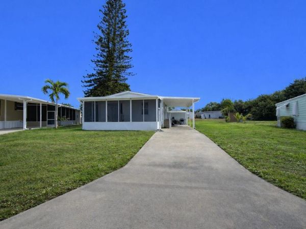 6900 SE Congress Street, Hobe Sound, FL 33455