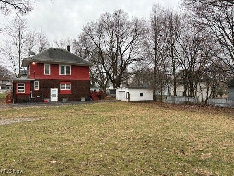 310 Vaniman Street, Akron, OH 44305 Photo 3