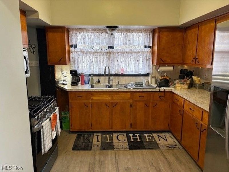 310 Vaniman Street, Akron, OH 44305 Photo 8