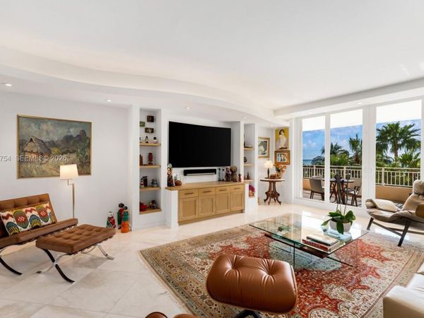 791 Crandon Blvd, Unit 603, Key Biscayne, FL 33149