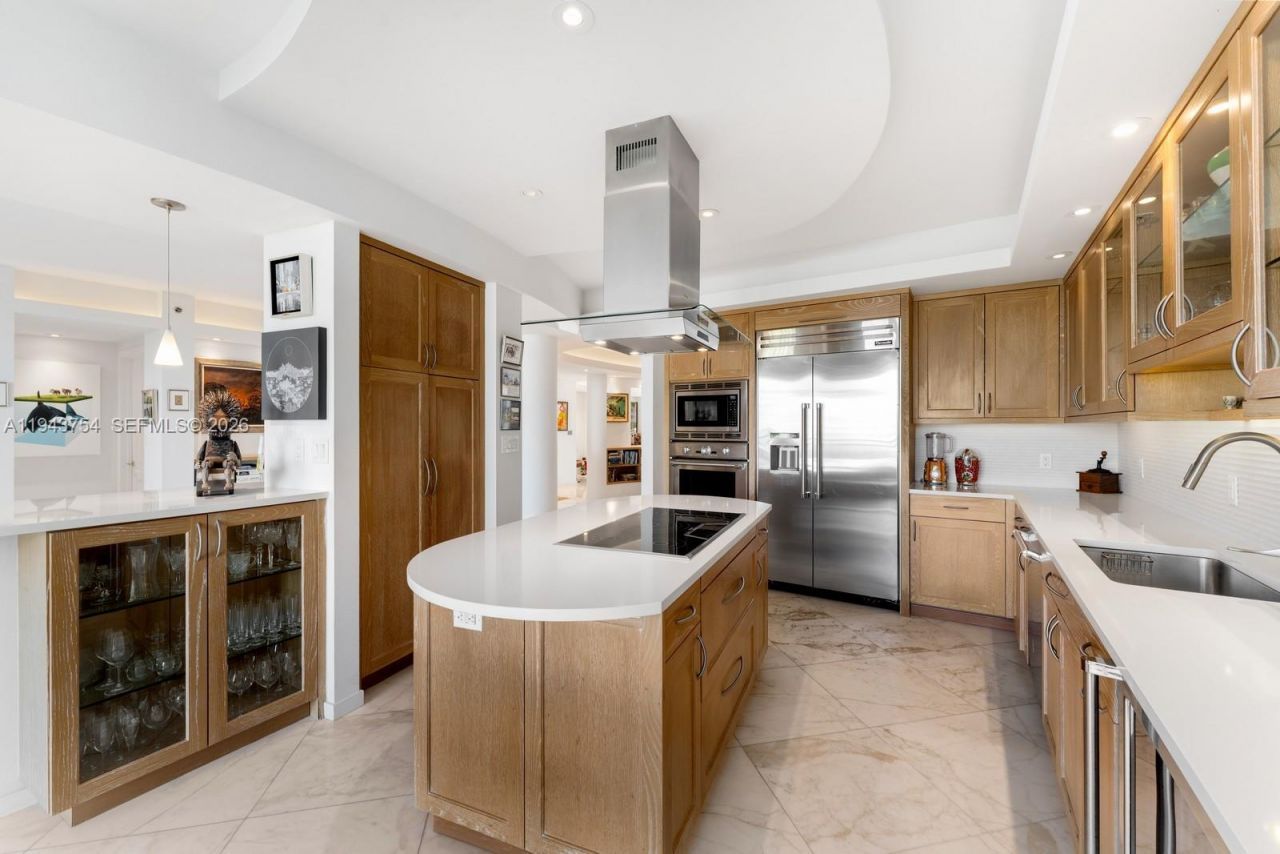 791 Crandon Blvd, Unit 603, Key Biscayne, FL 33149 Photo