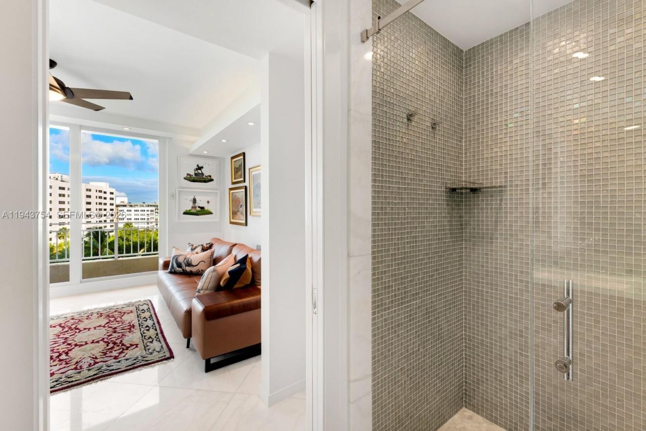 791 Crandon Blvd, Unit 603, Key Biscayne, FL 33149 Photo