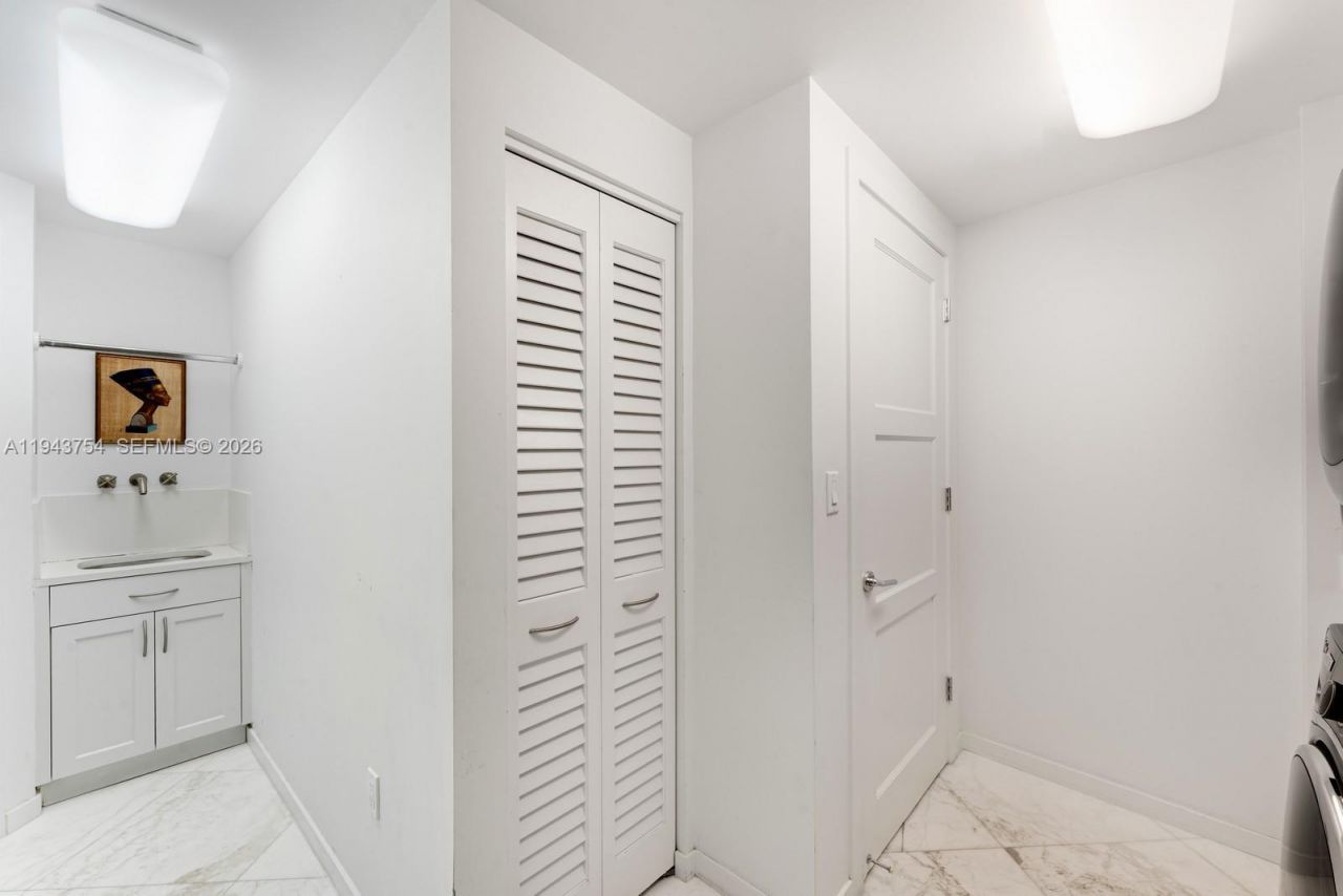 791 Crandon Blvd, Unit 603, Key Biscayne, FL 33149 Photo