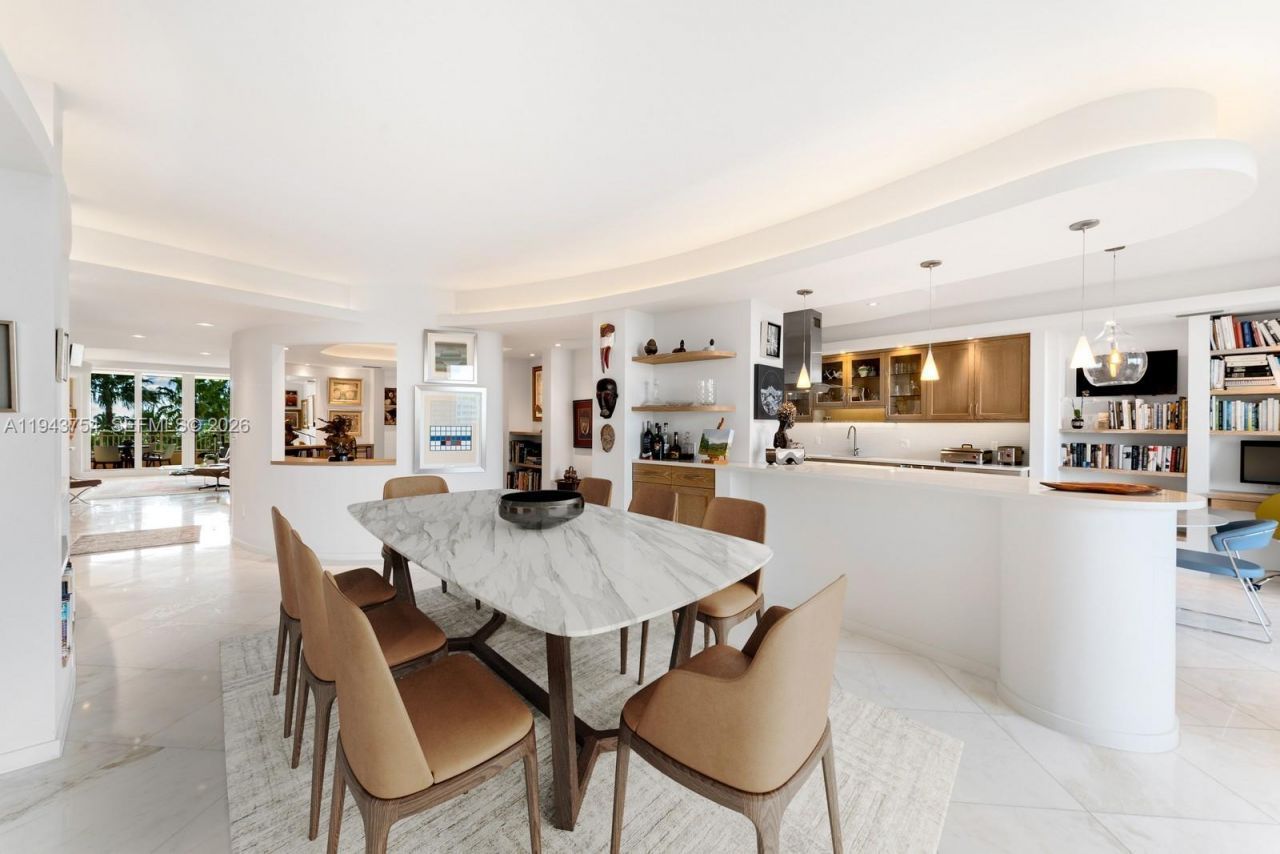 791 Crandon Blvd, Unit 603, Key Biscayne, FL 33149 Photo