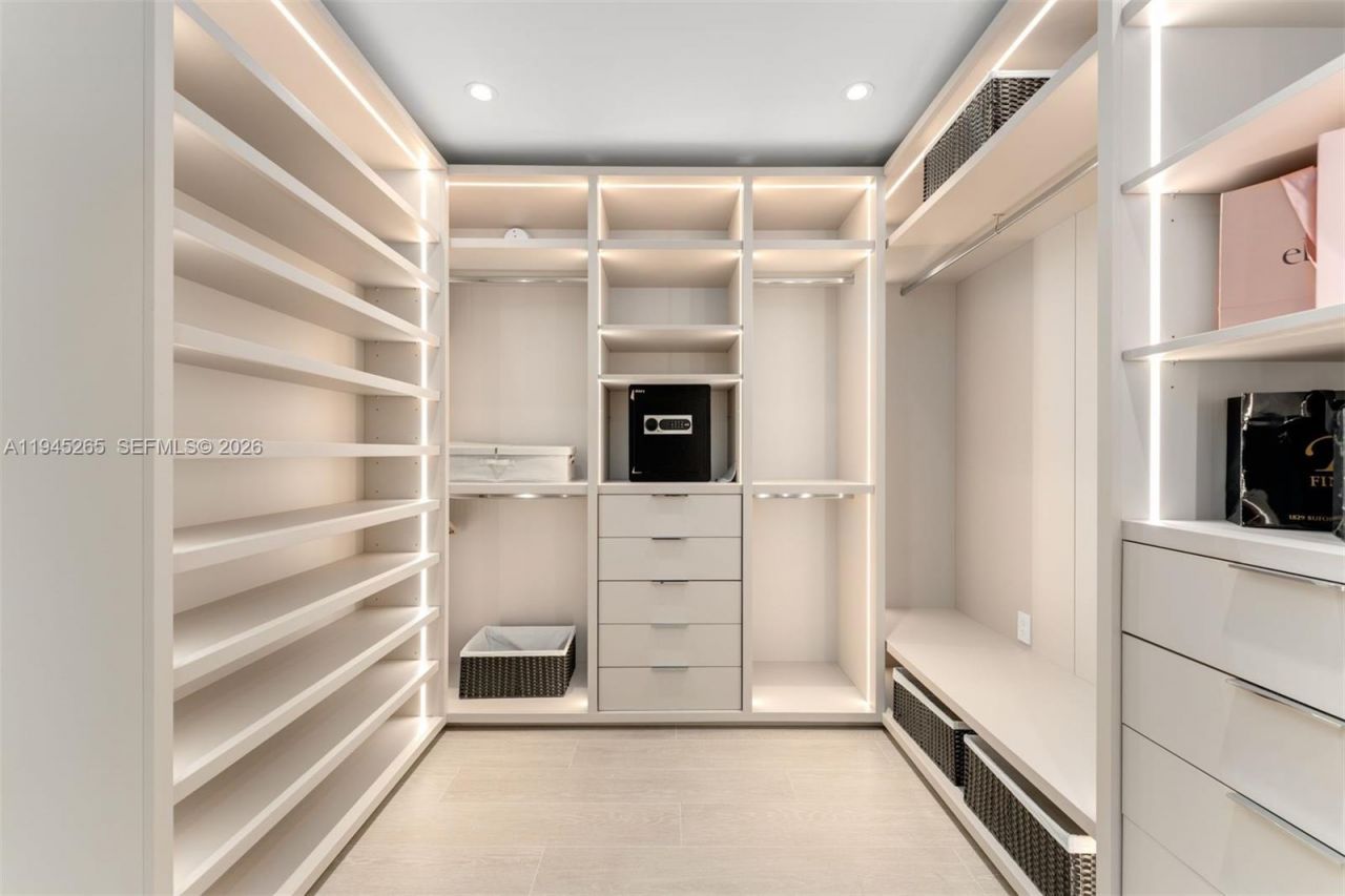 500 Alton Rd, Unit 2105, Miami Beach, FL 33139 Photo