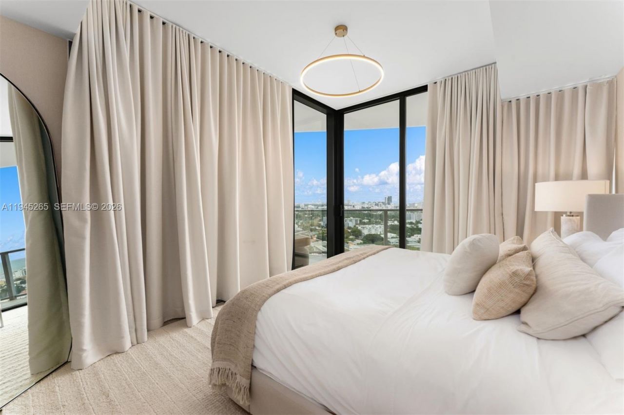 500 Alton Rd, Unit 2105, Miami Beach, FL 33139 Photo