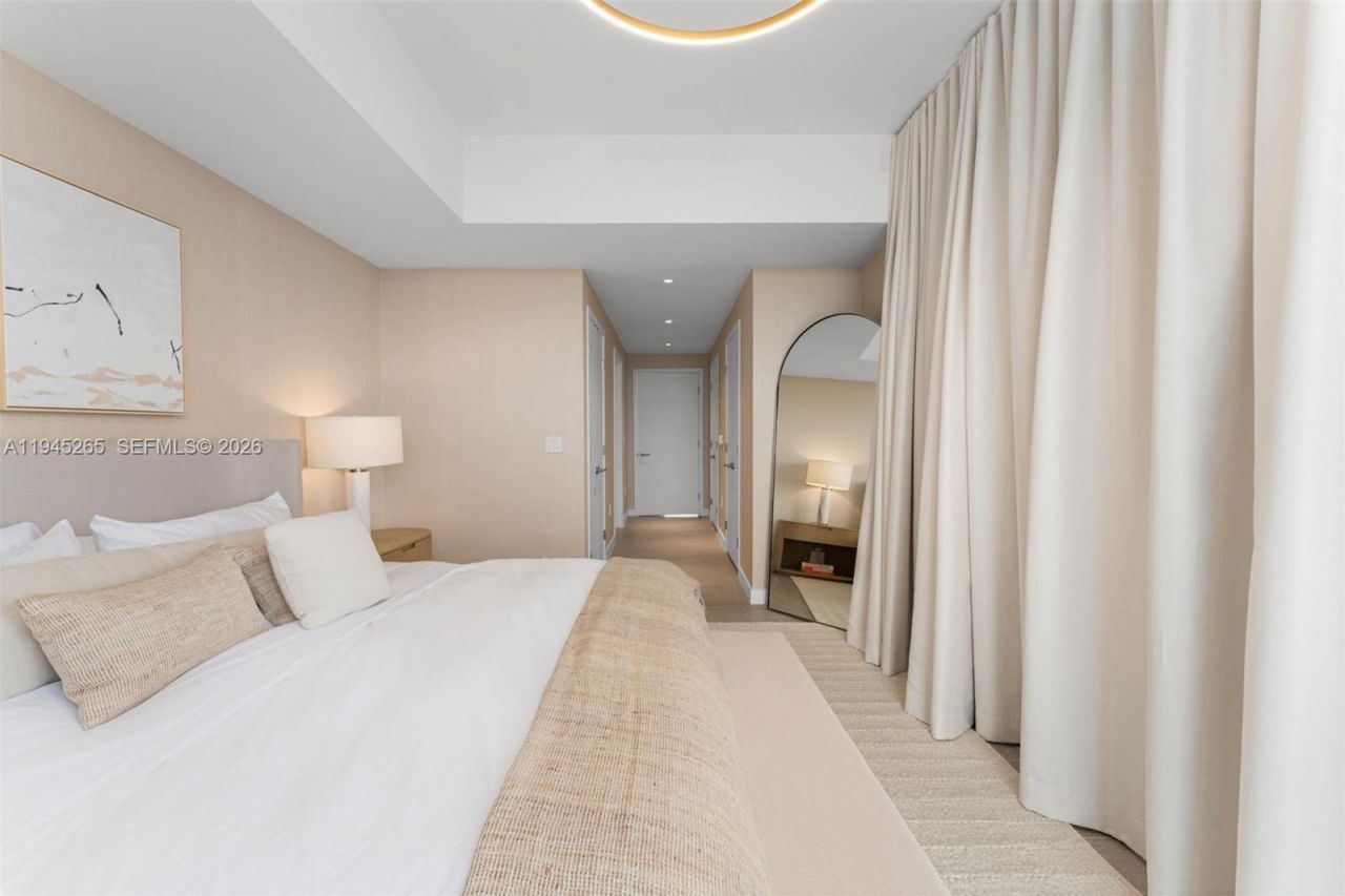 500 Alton Rd, Unit 2105, Miami Beach, FL 33139 Photo